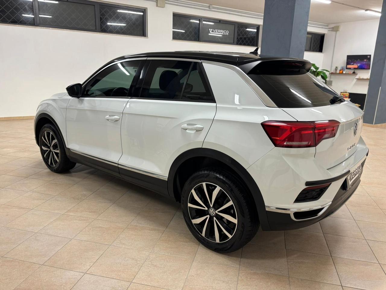 Volkswagen T-Roc 1.6 TDI SCR Business BlueMotion Technology