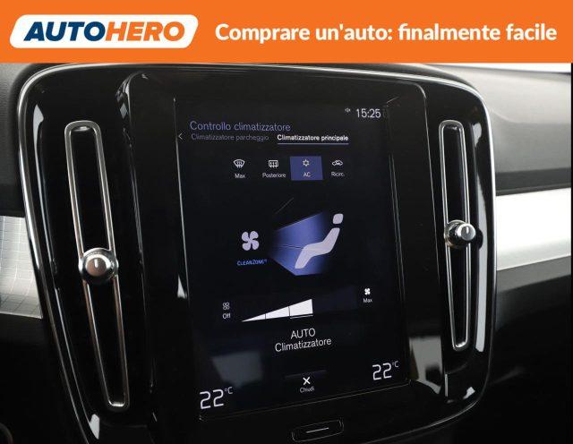 VOLVO XC40 T3 Momentum Pro