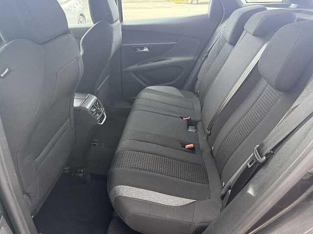 Peugeot 3008 1.5 BlueHDi 130 CV Active