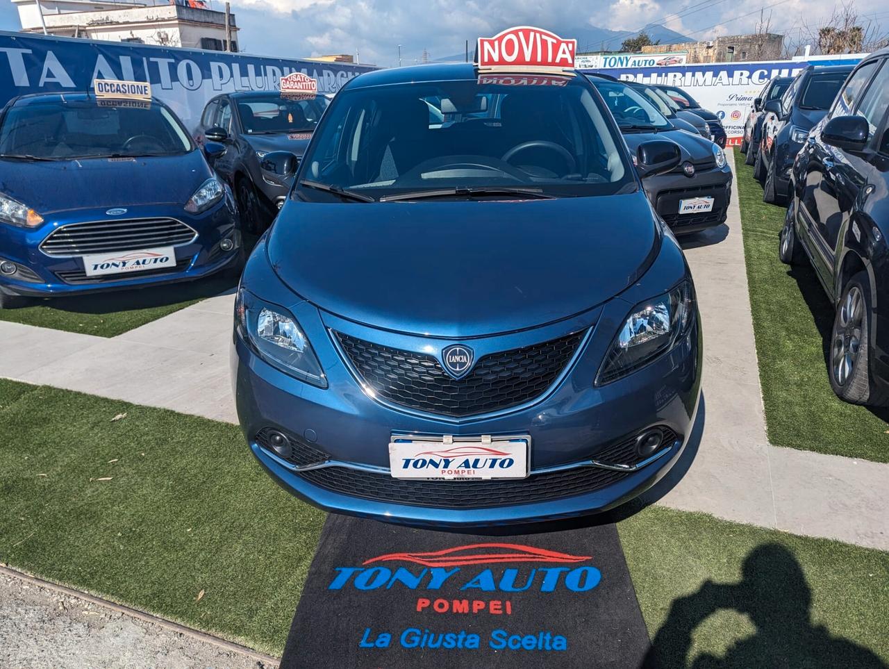 Lancia Ypsilon 1.0 FireFly 5 porte S&S Hybrid Ecochic Gold