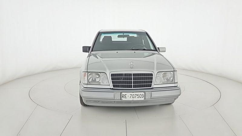 Mercedes-Benz Serie E E 200 cat Elegance ASI