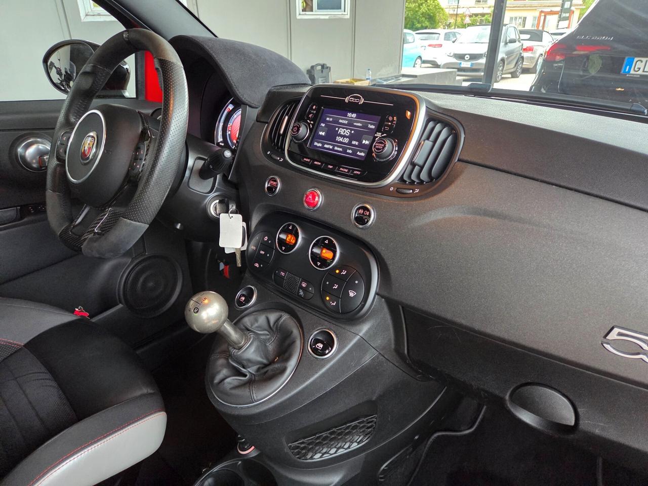 Abarth 595 1.4 Turbo T-Jet 180 CV Competizione