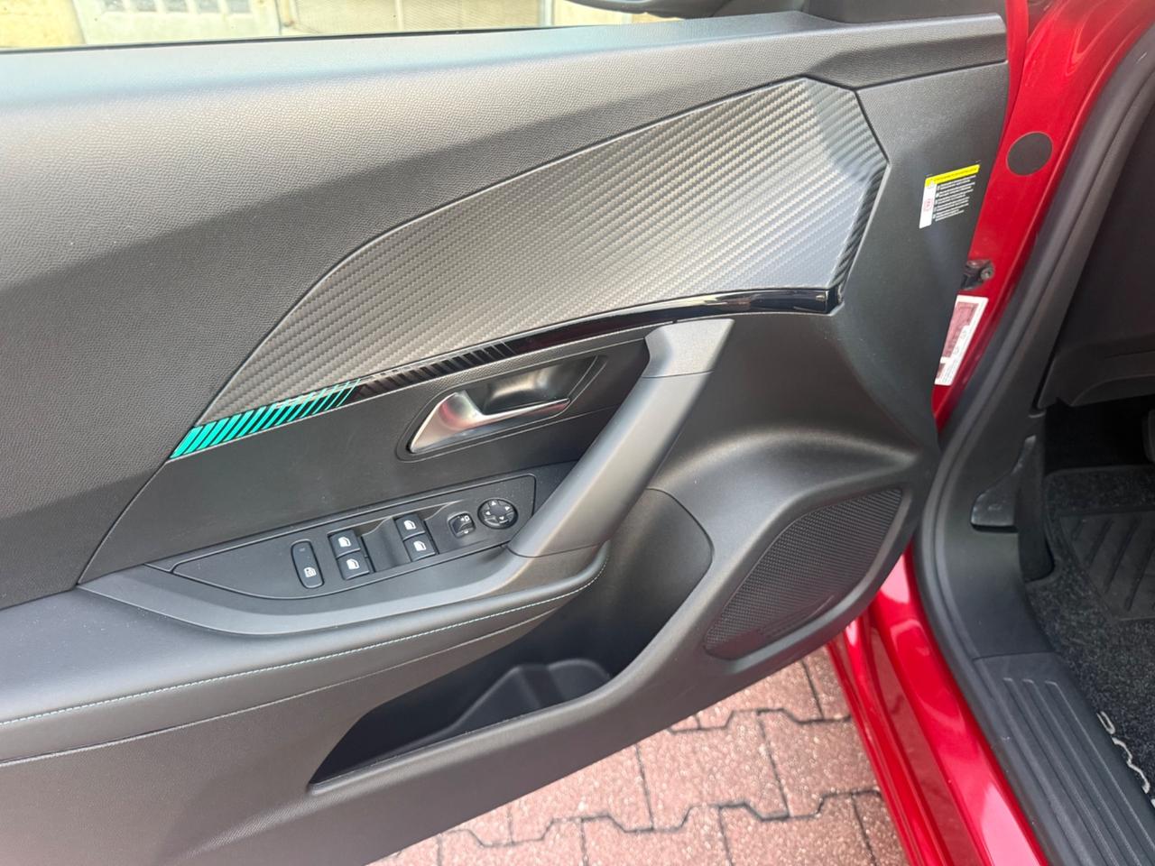 Peugeot 2008 1.2 puretech EAT8 Allure Pack COME NUOVA