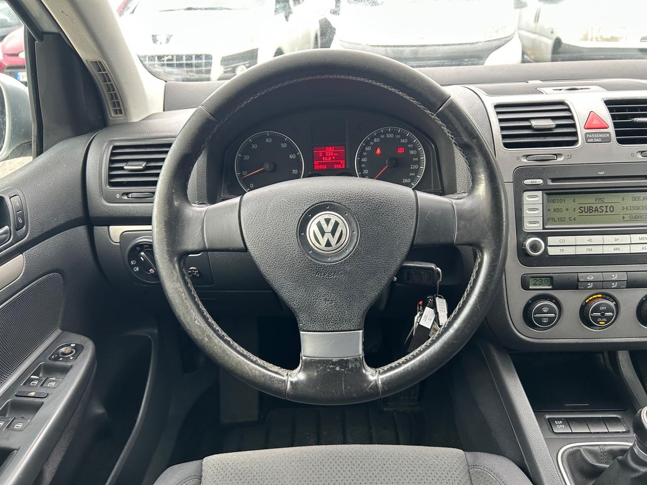 Volkswagen Golf 1.6 Benzina 99000km