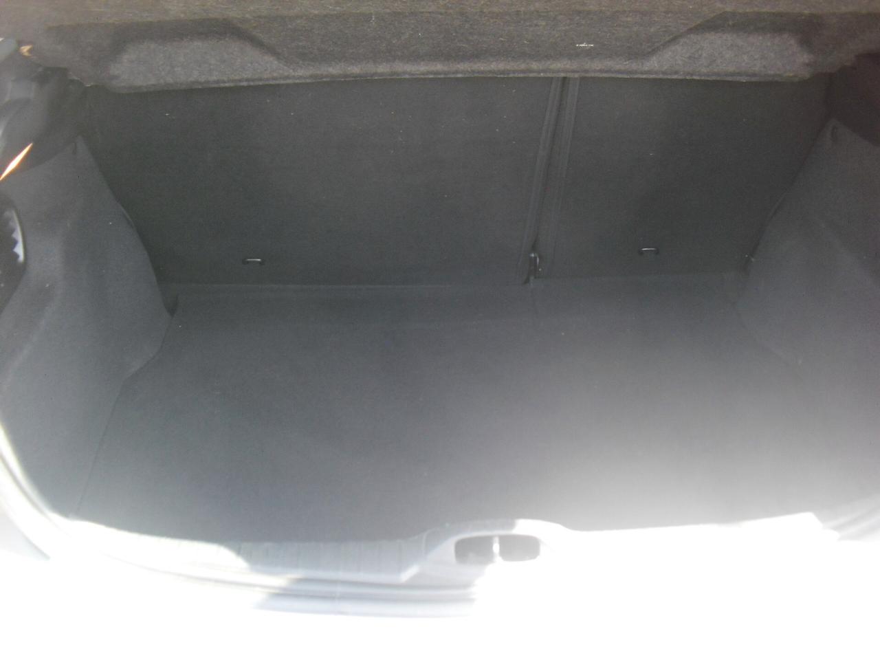 Peugeot 208 PureTech 82 5 porte Active, OTTIME CONDIZIONI, OK NEOPATENTATI!