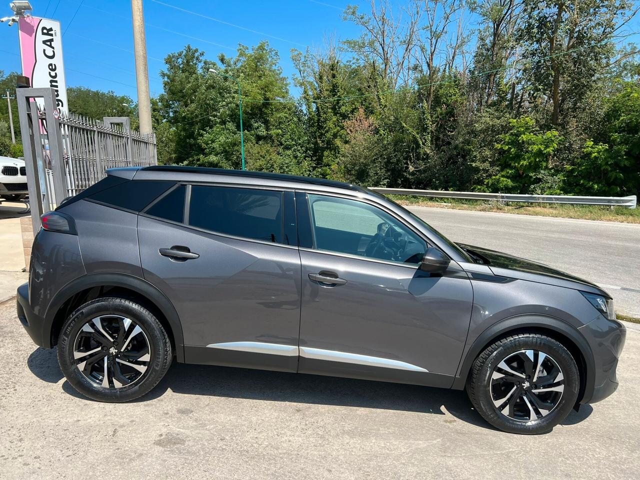 Peugeot 2008 BlueHDi 100 S&S Allure