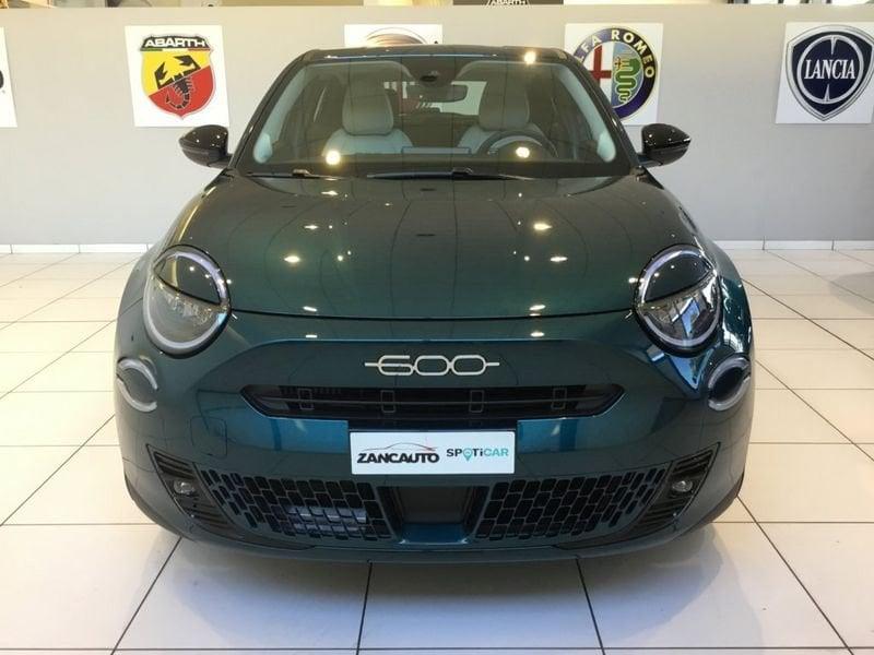 FIAT 600 600 Hybrid 145 CV DCT MHEV Icon MY24 + EXTRA