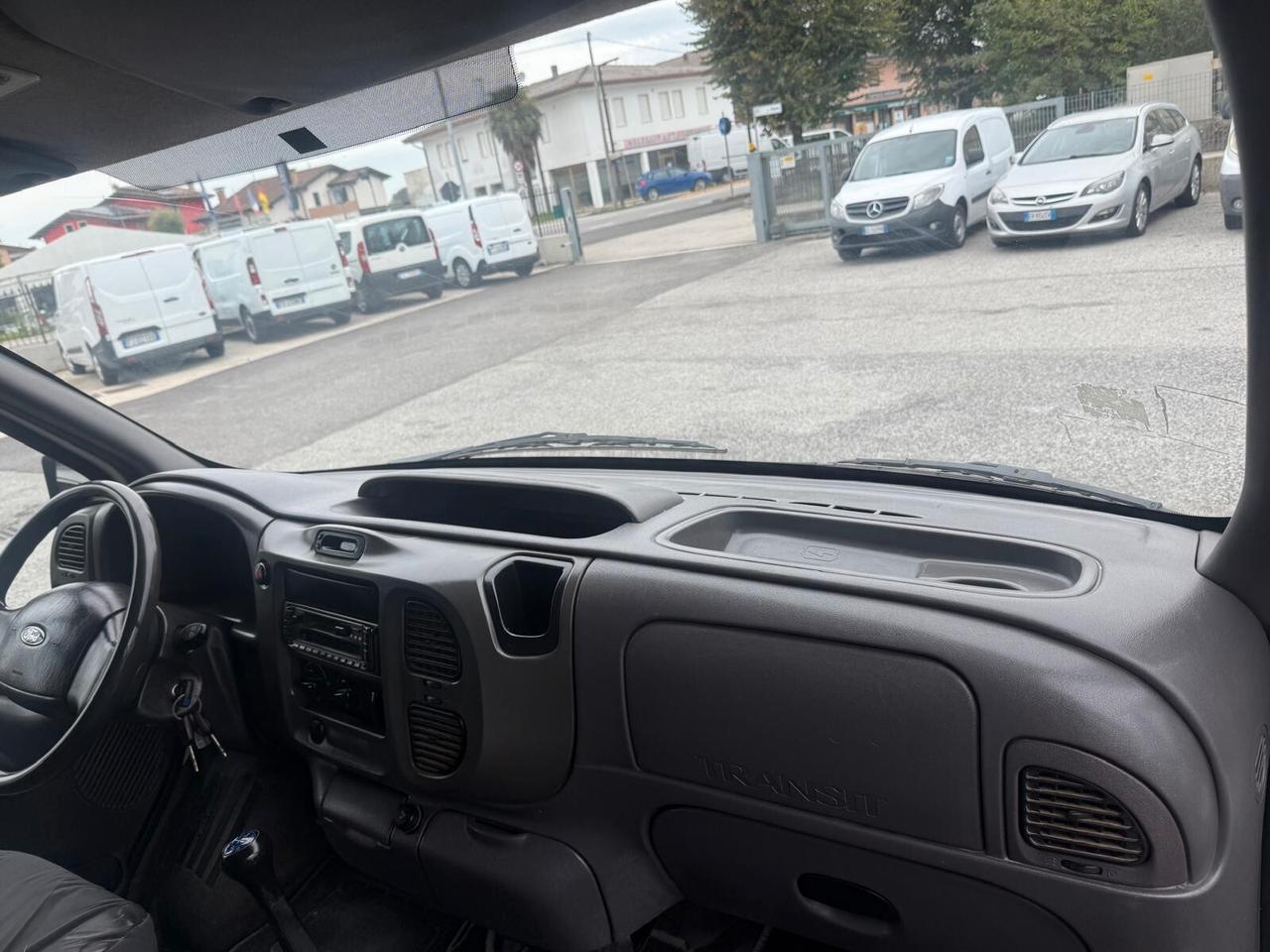 FORD Transit 300 2.0 TD/85 anno 2004