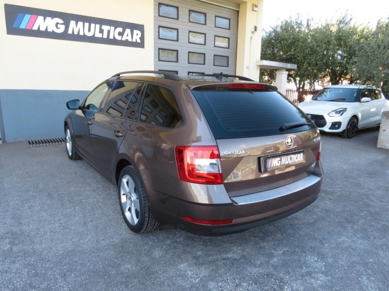 Skoda Octavia 1.6 tdi Executive 4x4 115cv 6m. sens ant/post-retrocam/navi