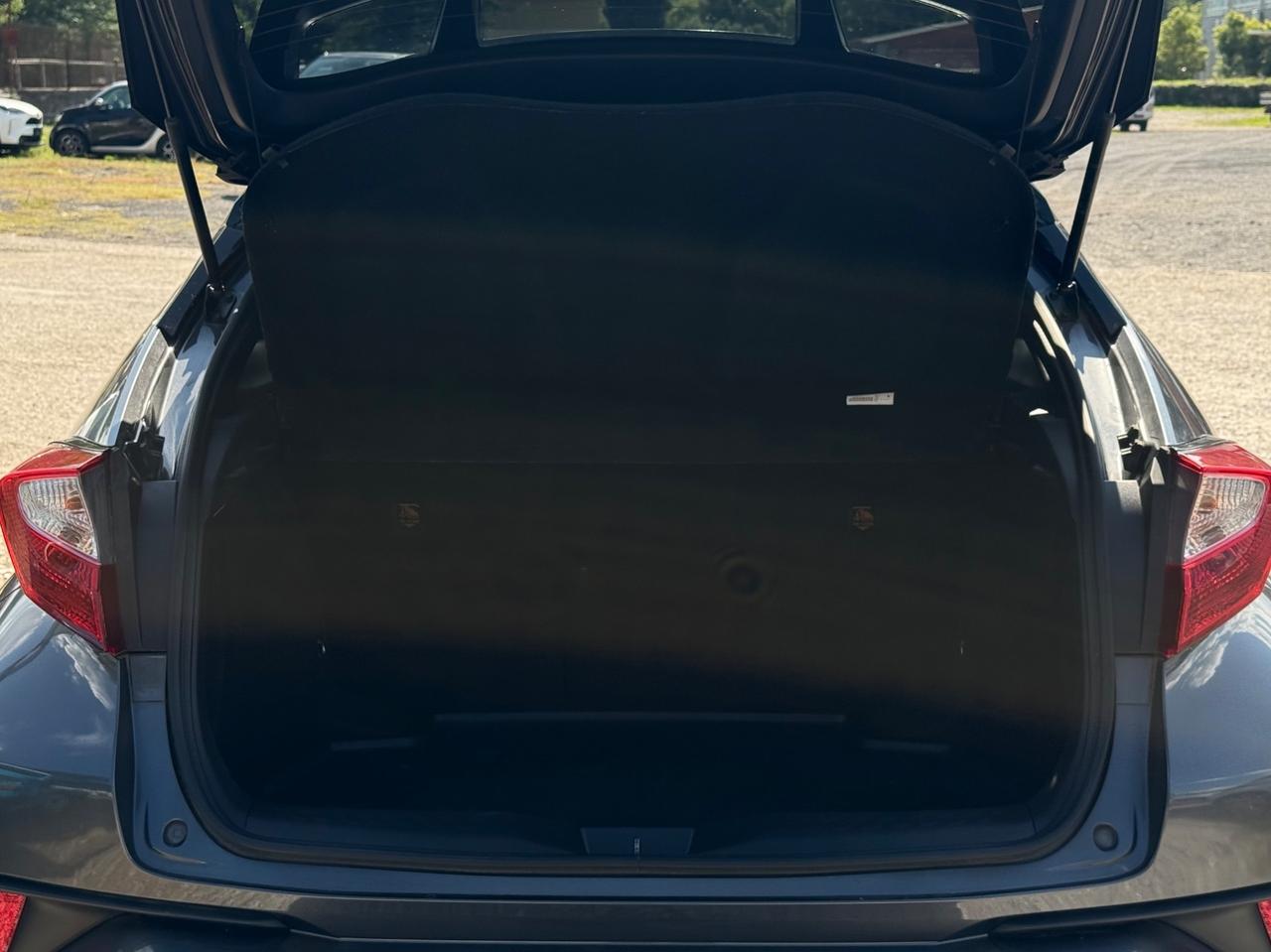 Toyota C-HR 1.8 Hybrid E-CVT Trend