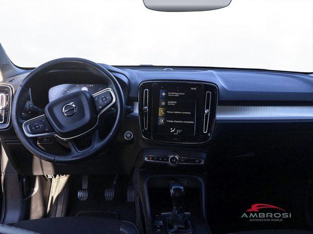VOLVO XC40 D3 Business Plus - AUTOCARRO N1
