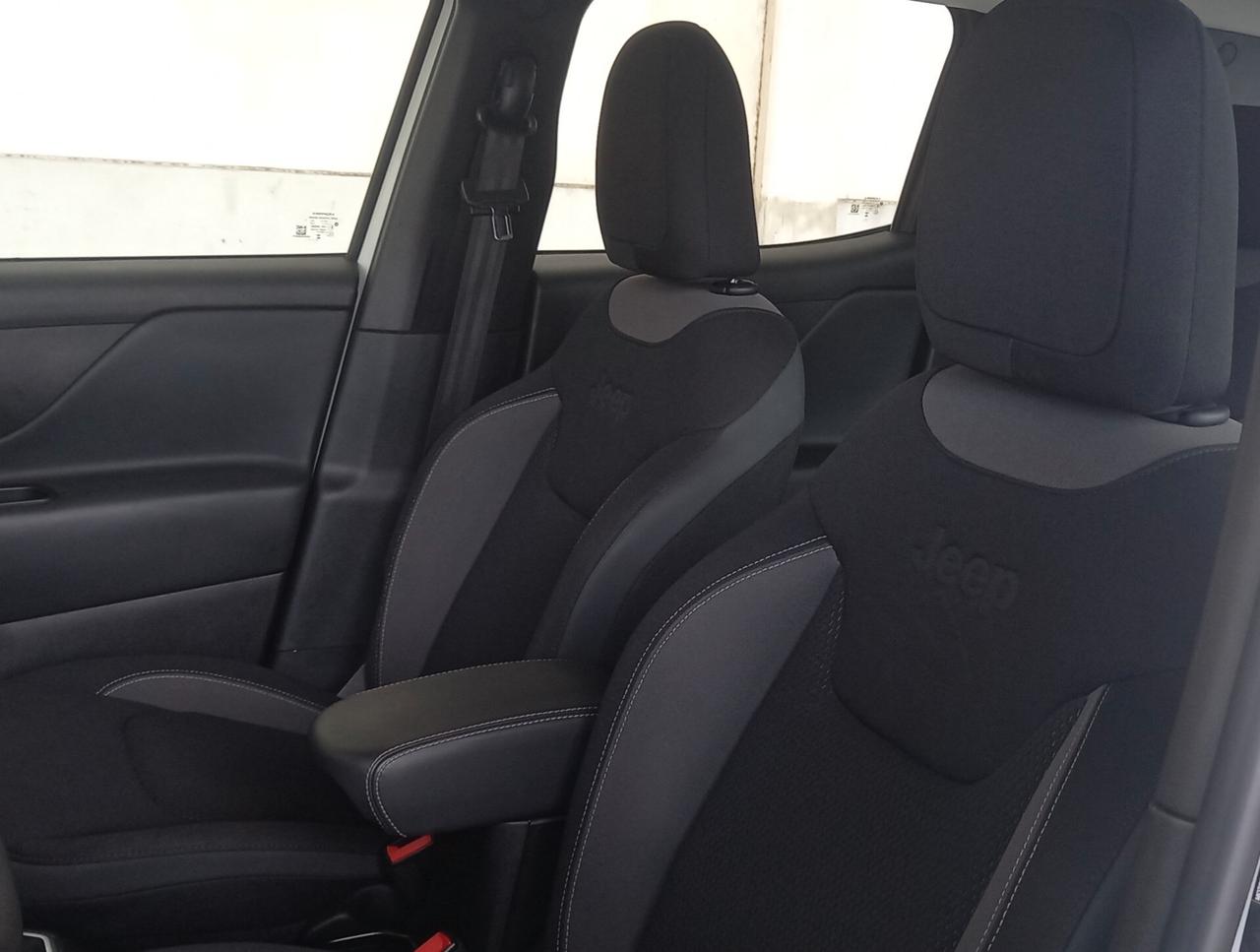 Jeep Renegade 1.3 hybrid 130cv 2024 pari al nuovo