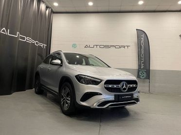 Mercedes-Benz GLA GLA 180 Automatic Progressive Advanced