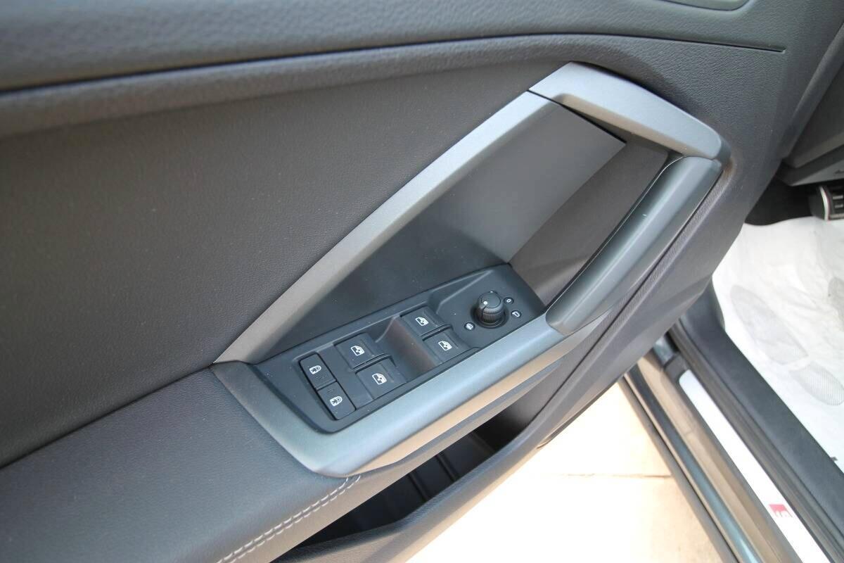 Audi Q3 SPB 35 TDI S tronic line edition 2022