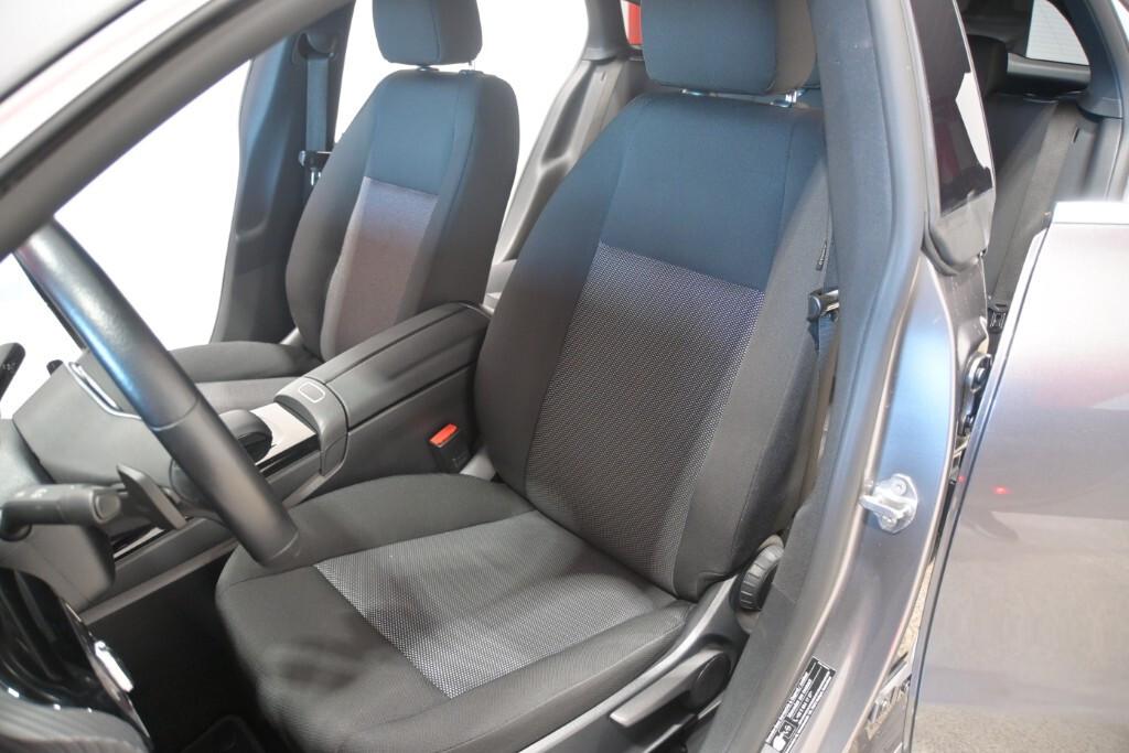 MERCEDES CLA SHOOTING BRAKE 180D AUTOM