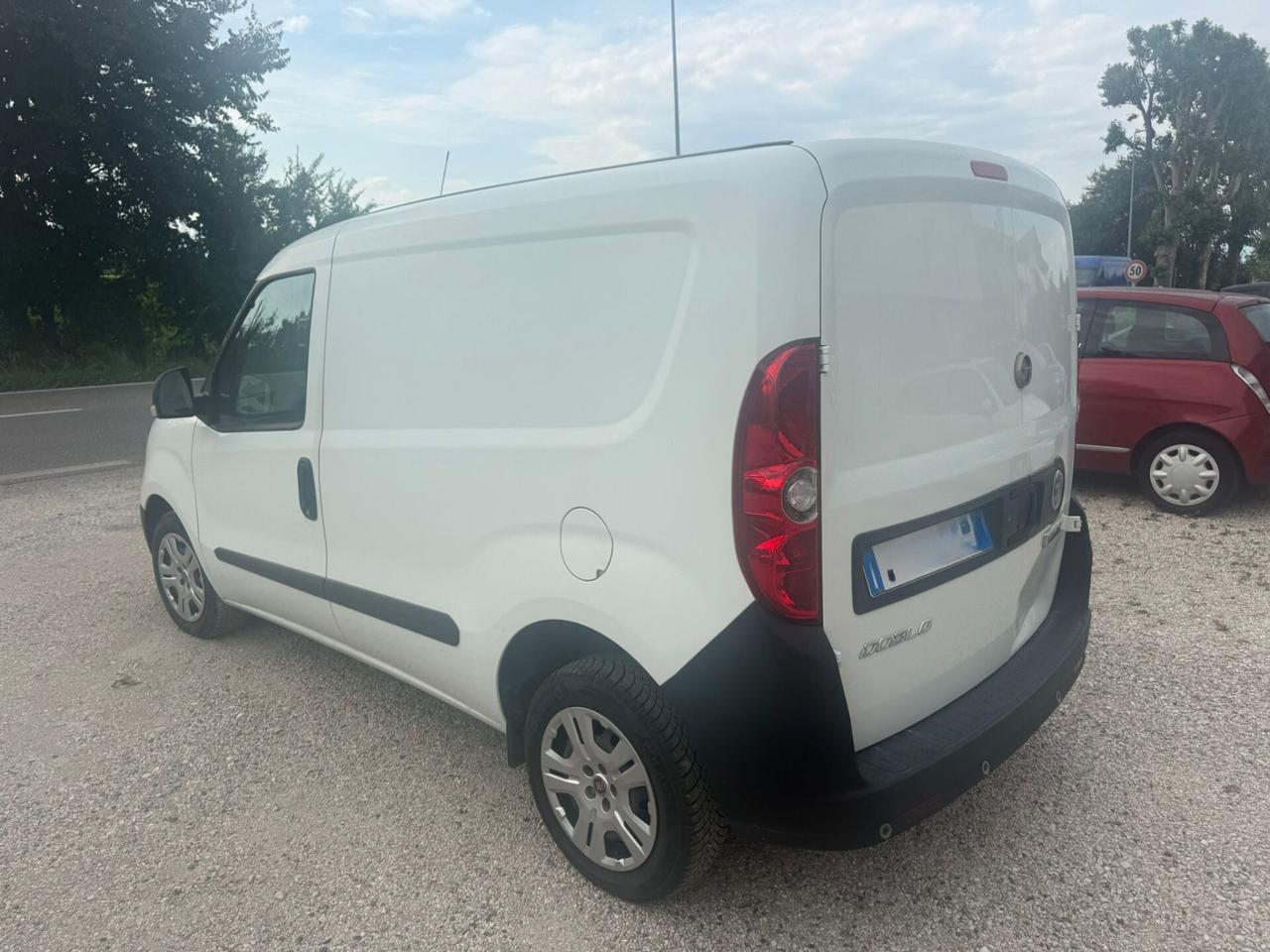 FIAT DOBLÒ CARGO / 2022/ 4P / VETT. FURGONATA LOUNGE 1.6 MJET 105CV E6D-F SeS