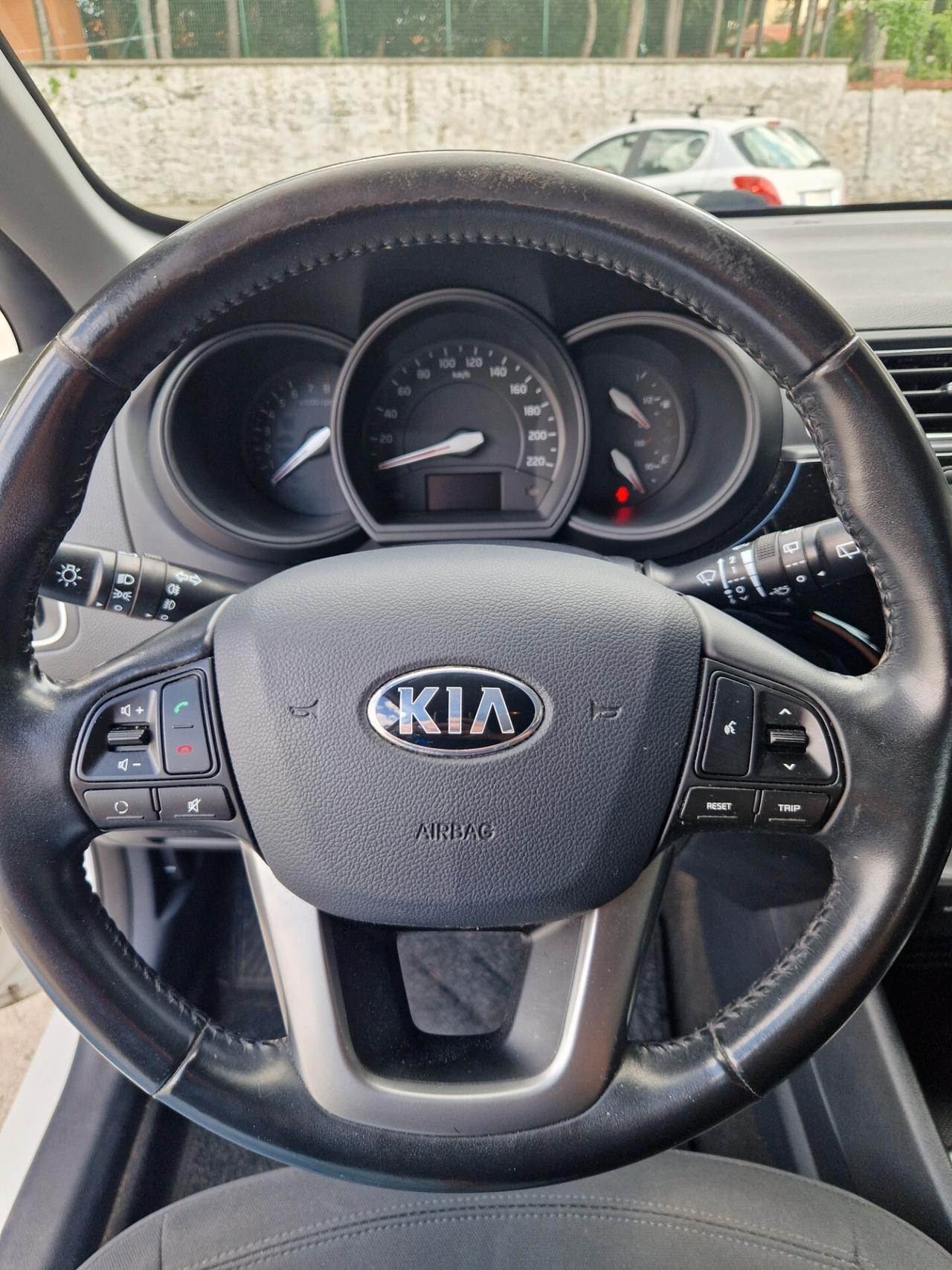 Kia Rio 1.2 benz 85cv - Garanzia 12 mesi