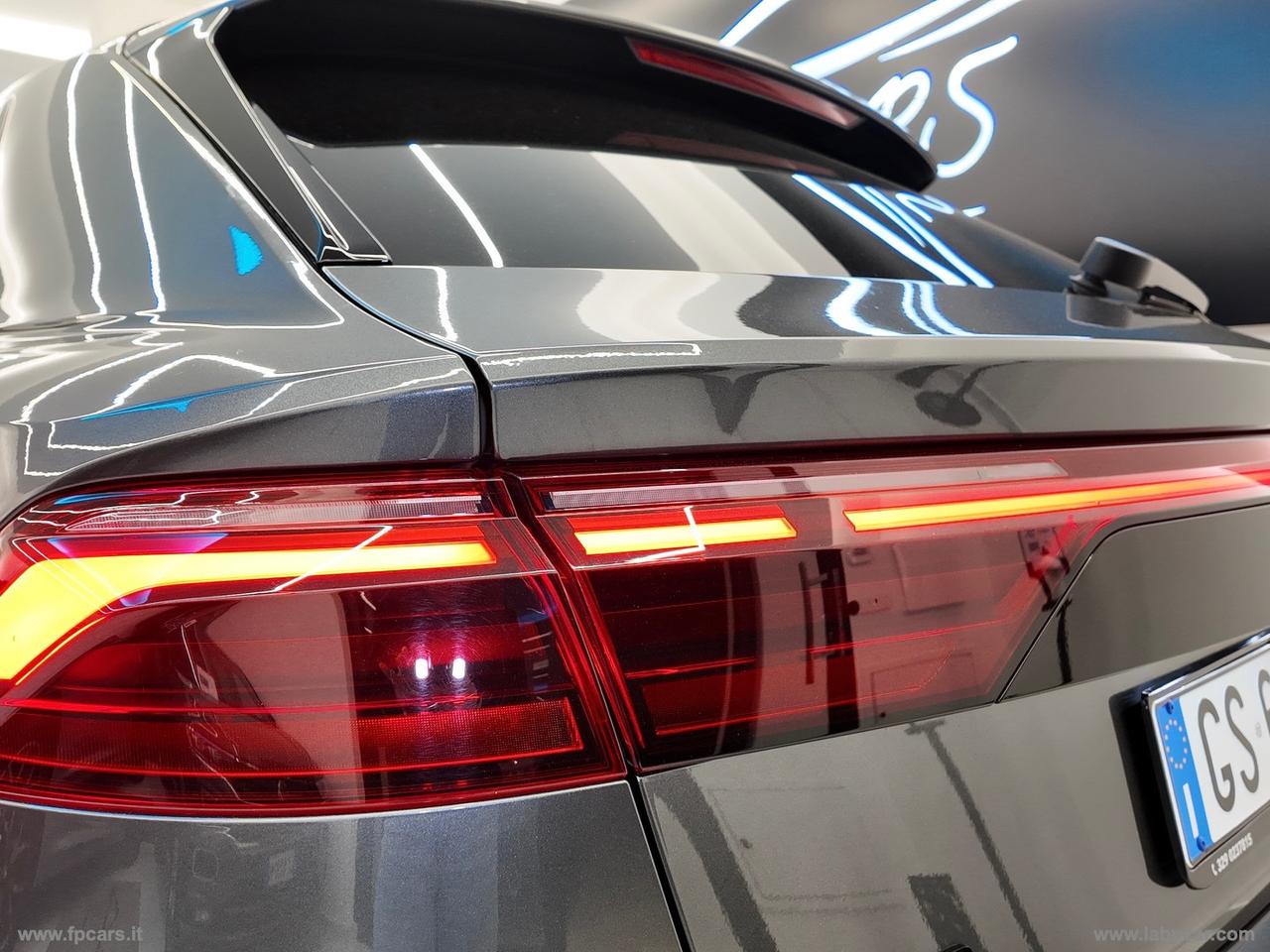 AUDI Q8 S line ed. TETTO APRIBILE