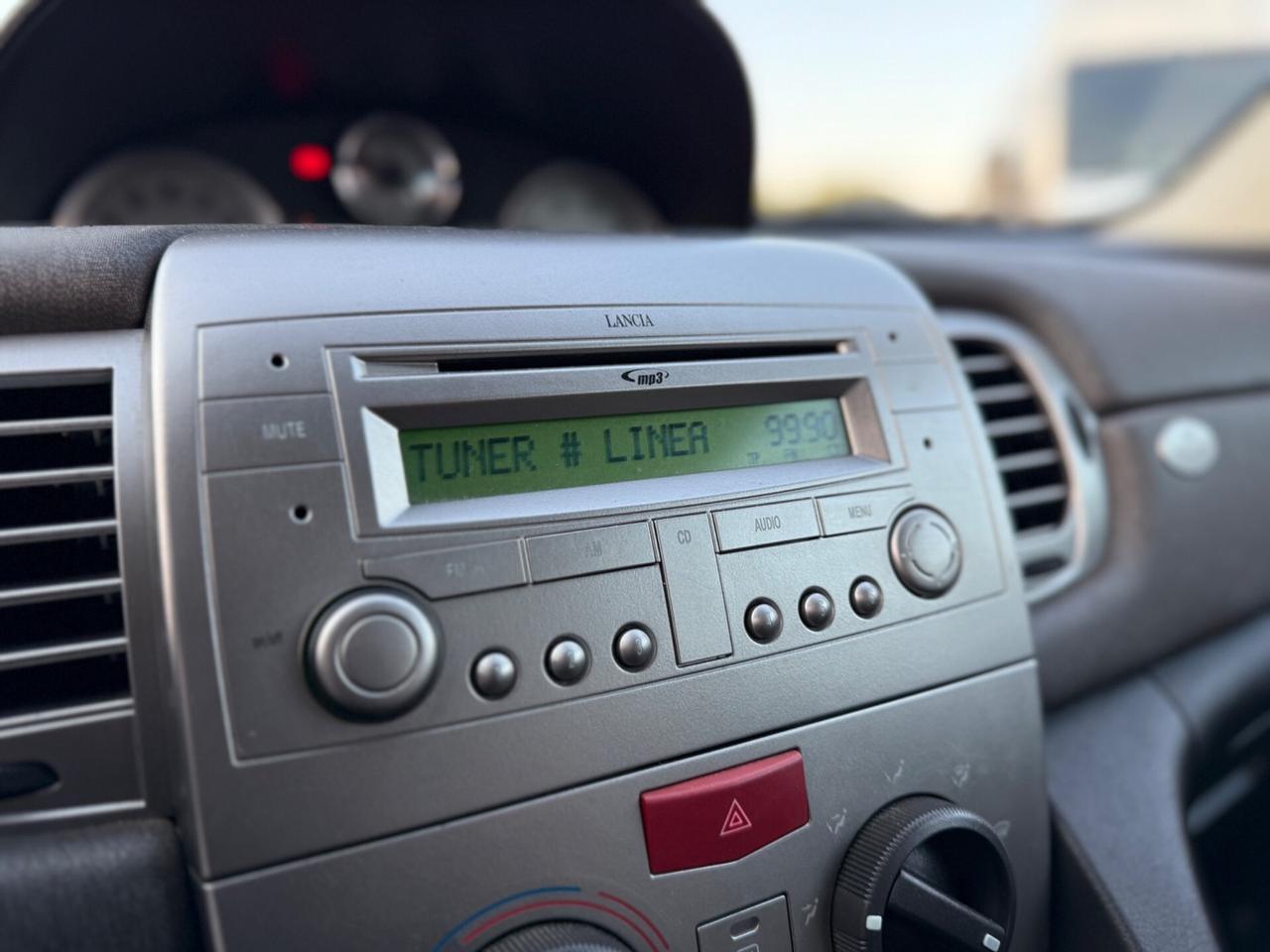 Lancia Ypsilon 1.4 Oro NEOPATENTATI