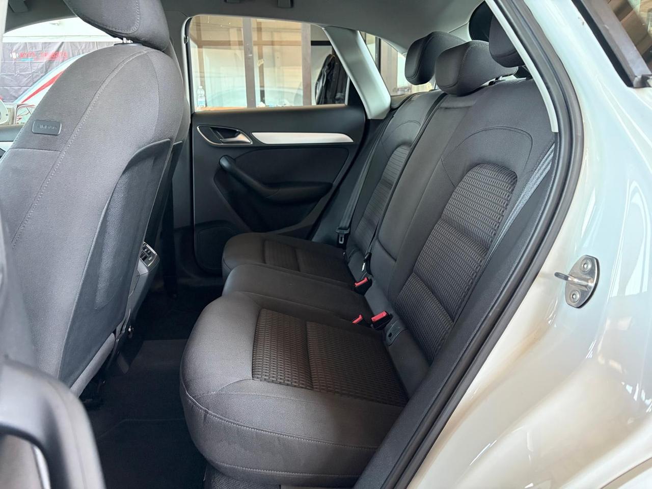 Audi Q3 2.0 TDI 177 CV quattro S tronic Business