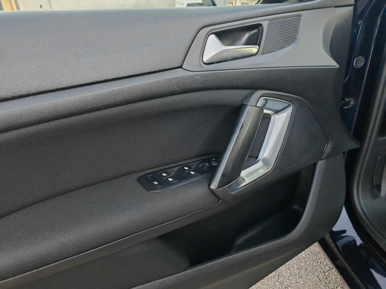 Peugeot 308 15BlueHDi navig led Autocarro n.1 2020