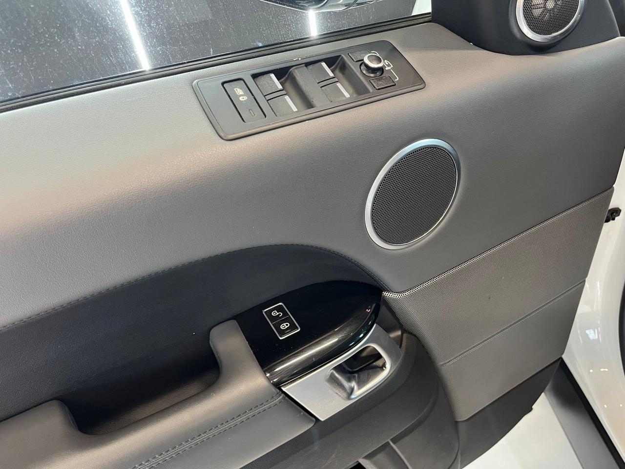 Range Rover Sport 3.0 TDV6 HSE Dynamic 7 POSTI