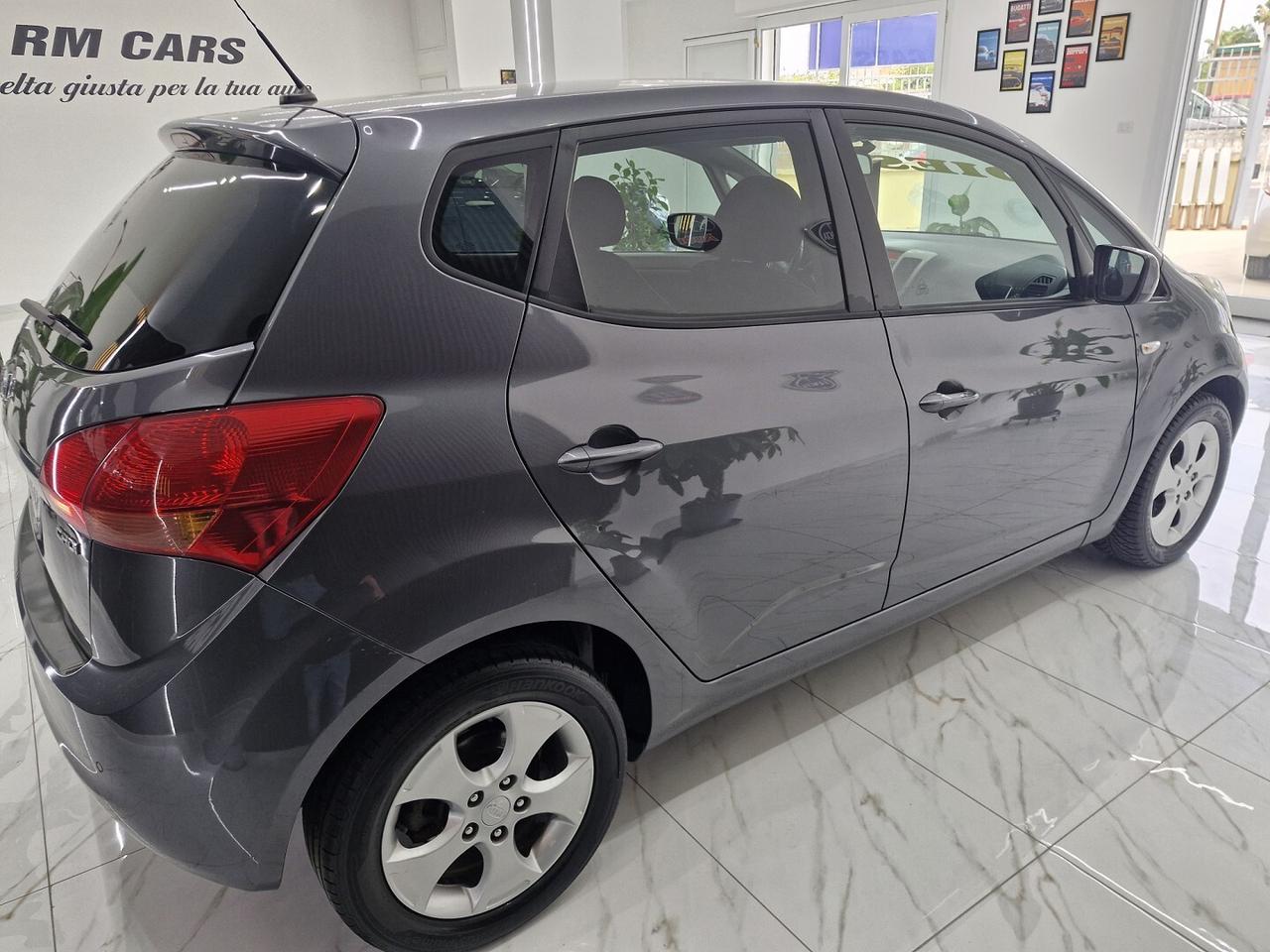 KIA VENGA 1.4 CRDi 90CV Cool