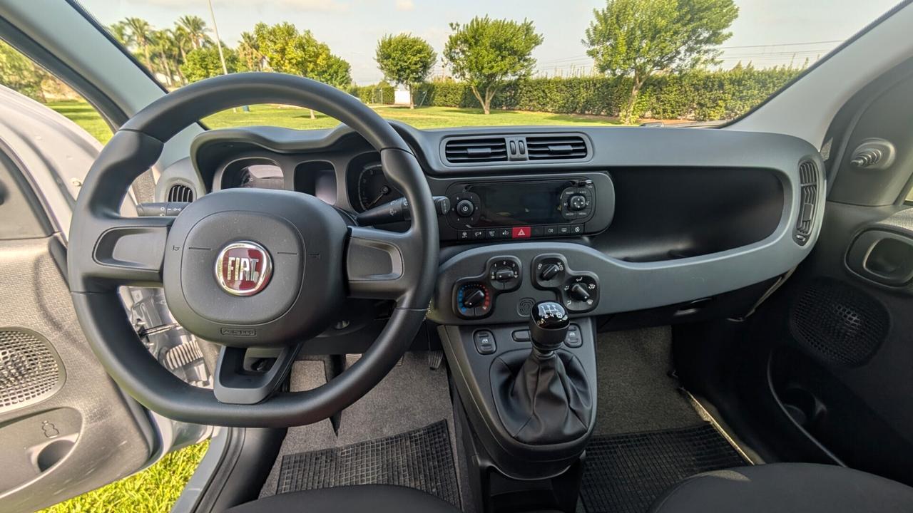 Fiat Panda 1.2 Easy SOLO 4000 KM!