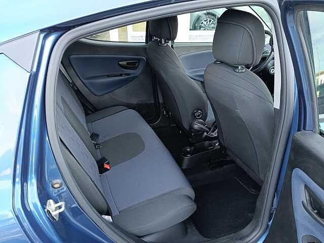 Lancia Ypsilon 1.0 Hybrid 69cv PLATINO AZIENDALE