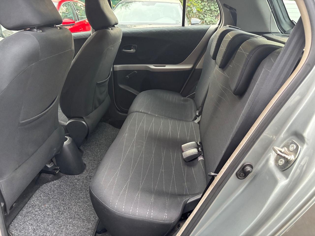 Toyota Yaris 1.3 5 porte sol OK NEOPATENTATI