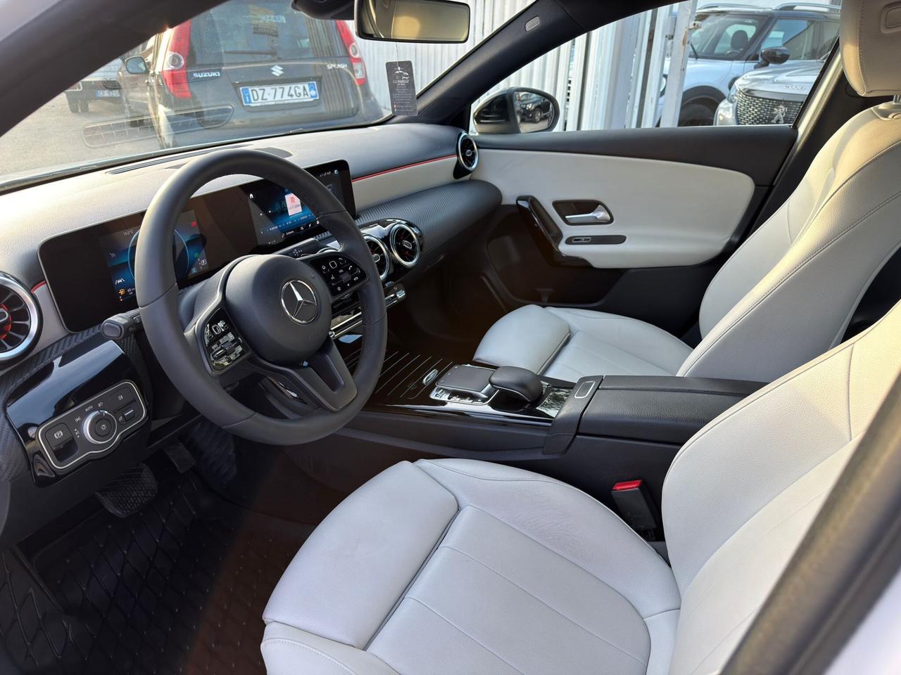 MERCEDES Classe A 180 d Sport Autom