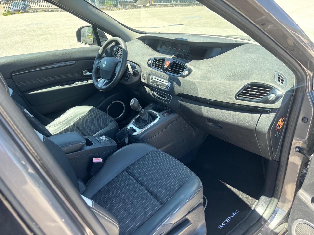 Renault Scenic Scénic X-Mod 1.5 dCi 110CV Dynamique