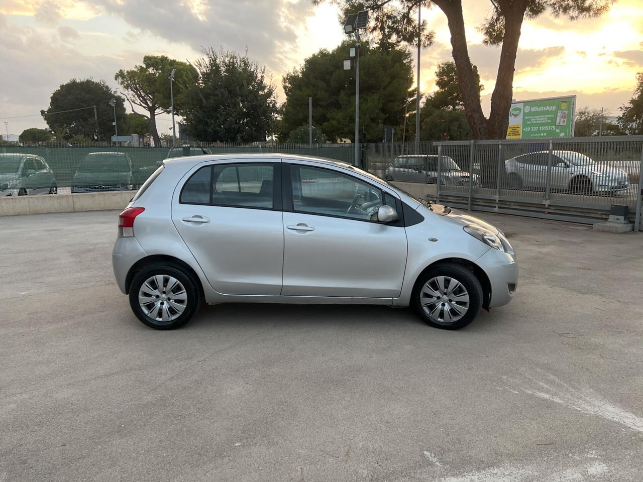 Toyota Yaris 1.4 D TAGLIANDATA GUIDA NEPATENT.