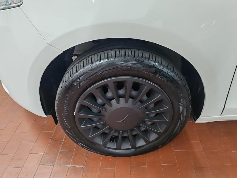 Lancia Ypsilon 1.0 hybrid Silver 70 cv 5 posti