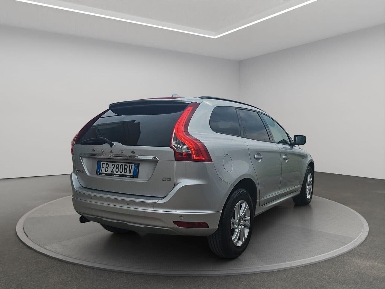 Volvo XC 60 D3 FWD 150CV Momentum AUTO NAVI