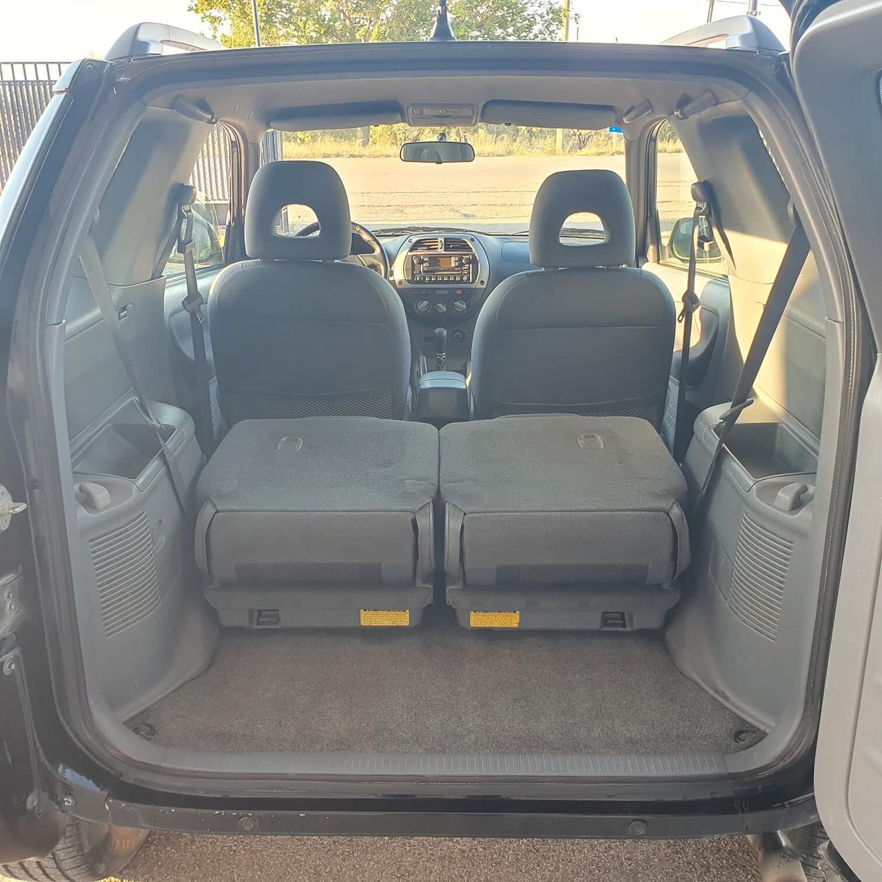 Toyota RAV4 2.0 Tdi D-4D cat 3 porte Sol