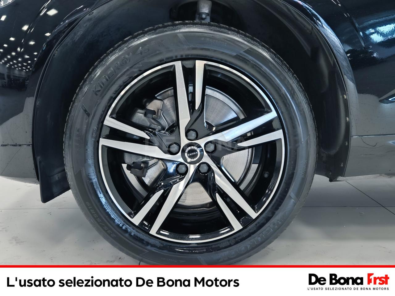 Volvo XC60 2.0 b4 plus dark awd auto