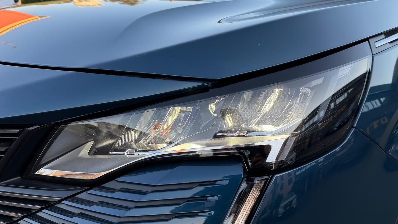 PEUGEOT 5008 1.5 ALLURE 131CV - SETTE POSTI, FULL LED, NEOPATENTATI