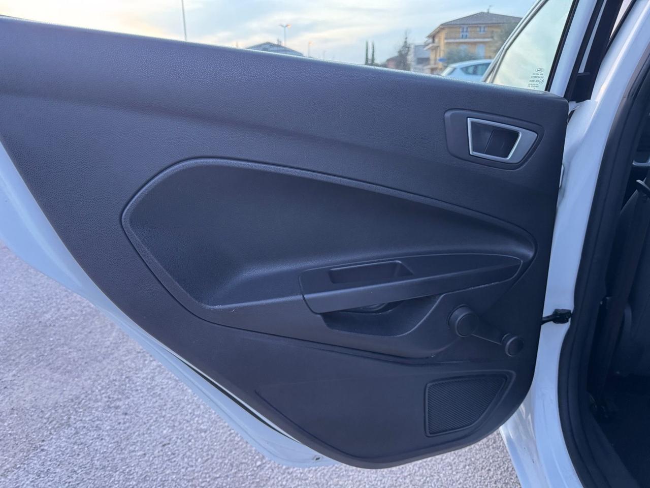 Ford Fiesta 1.5 TDCi Titanium GARANZIA 12 m