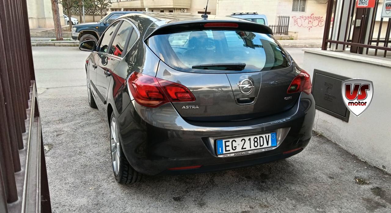 OPEL ASTRA 1.7 CDTI-2010-GARANZIA FULL