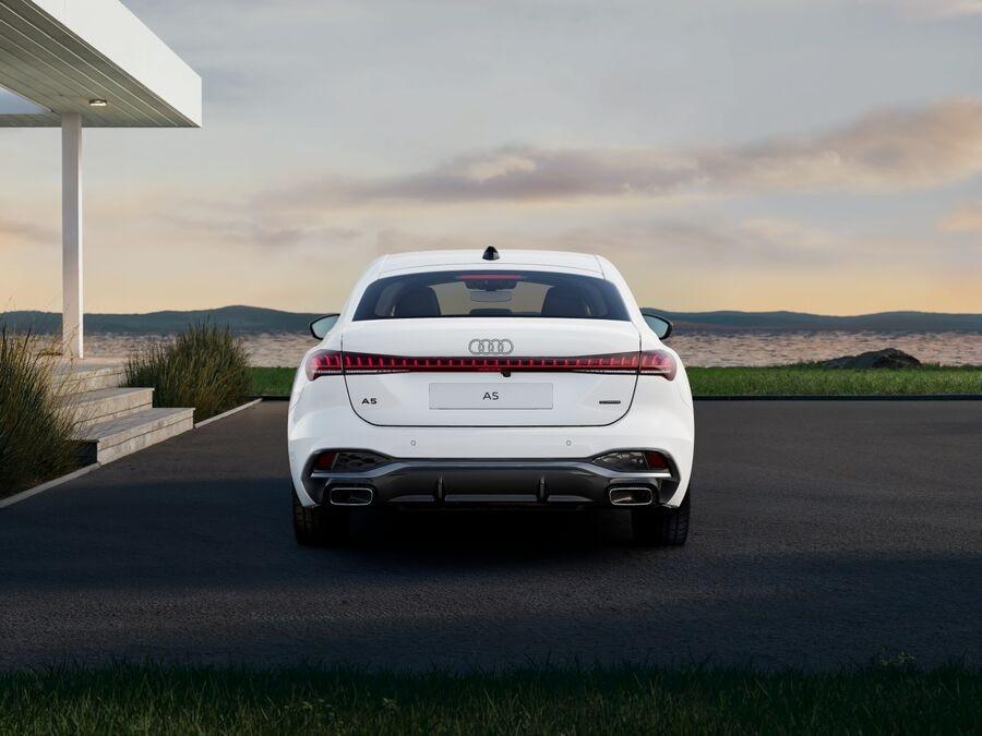 AUDI Audi A5 Sedan S line edition e-hybrid quattro 220 kW S tronic