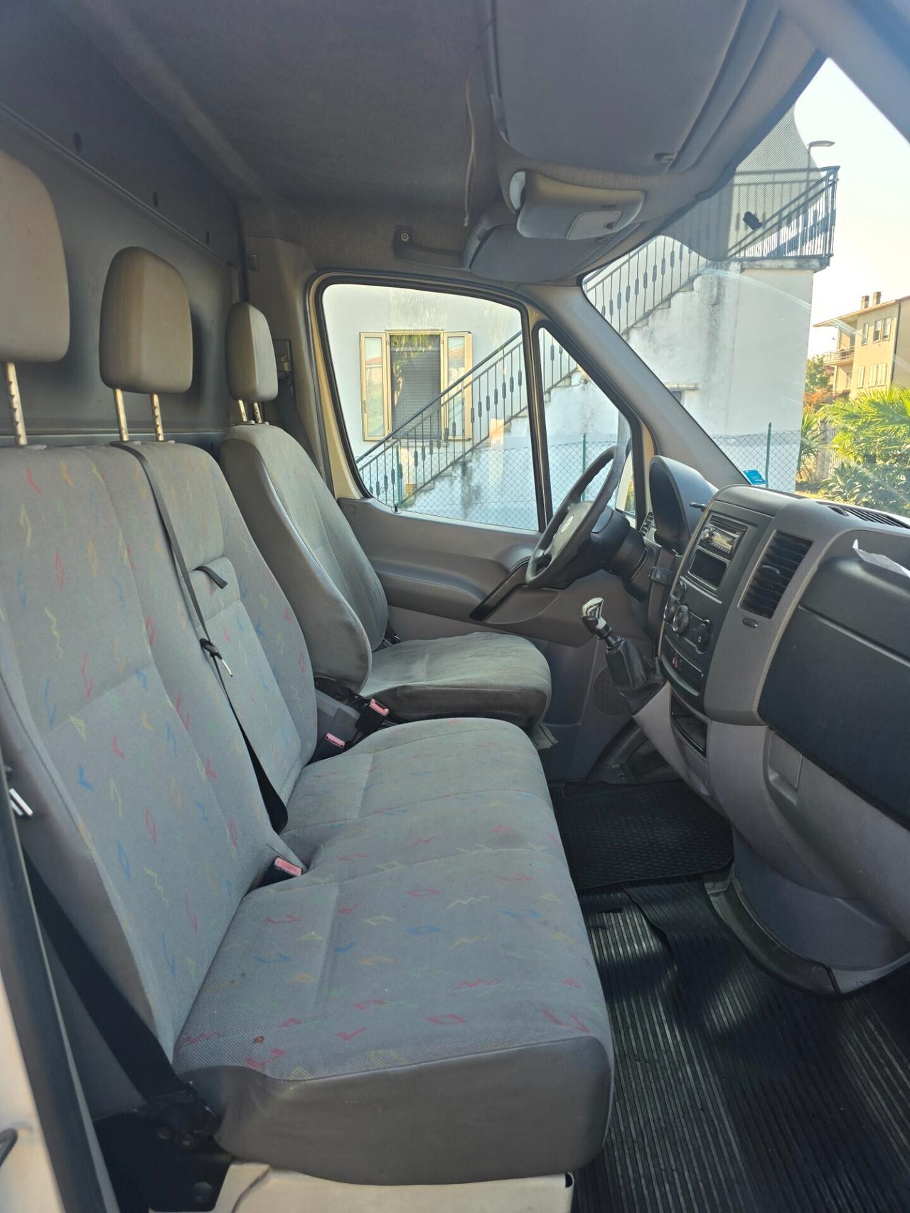 Volkswagen Crafter 2.5 DIESEL 110 CAVALLI 6 MARCE - 2009