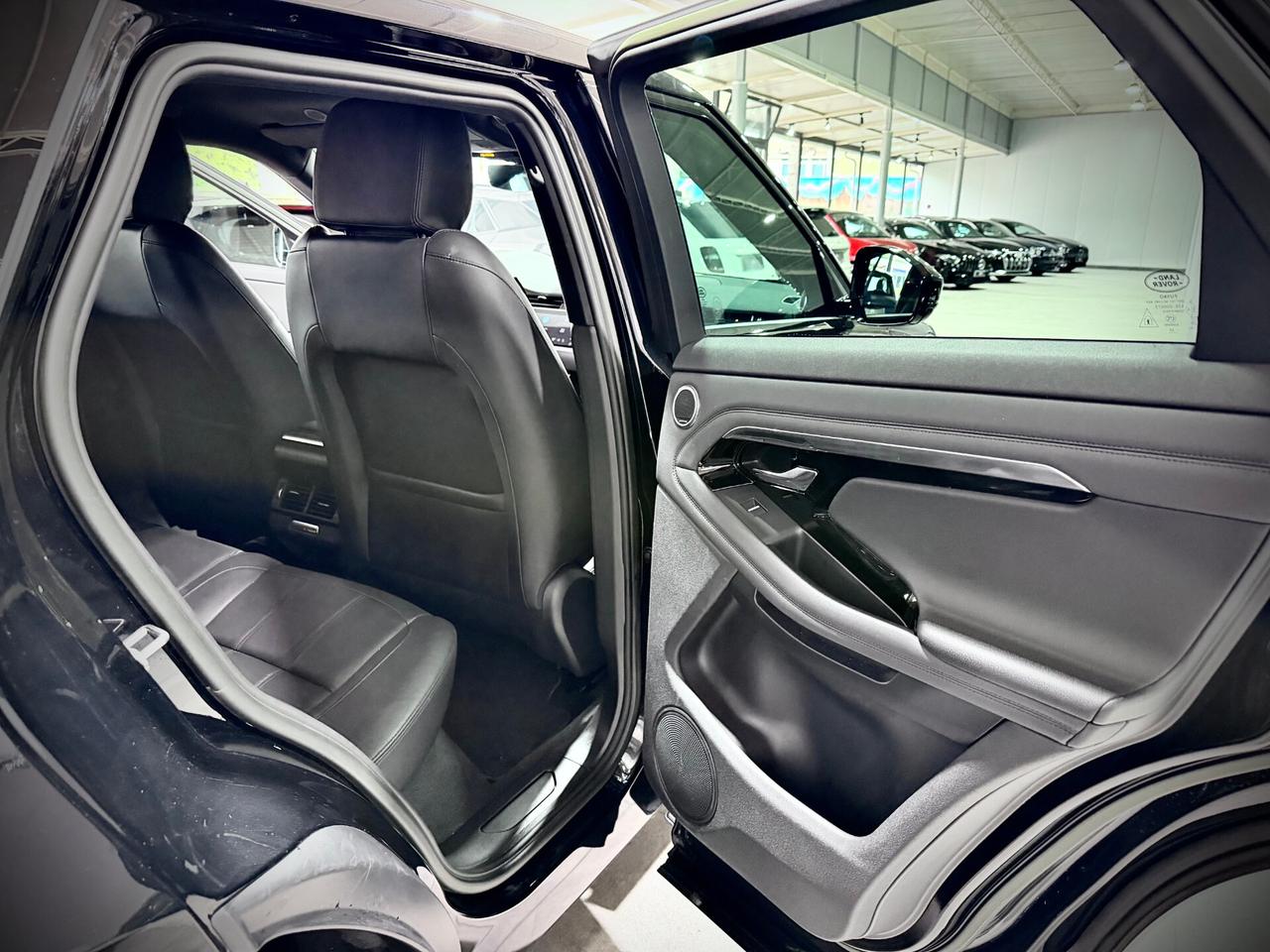 Land Rover Range Rover Evoque 2.0d i4 163CV Mhev SE Total Black N1