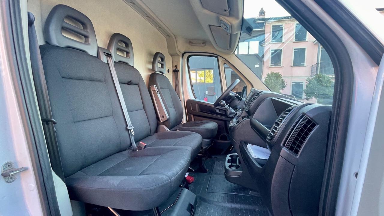 FIAT DUCATO MAXI 2.2 MJT PASSO CORTO 140CV - TELECAMERA POSTERIORE, CARPLAY, NEOPATENTATI