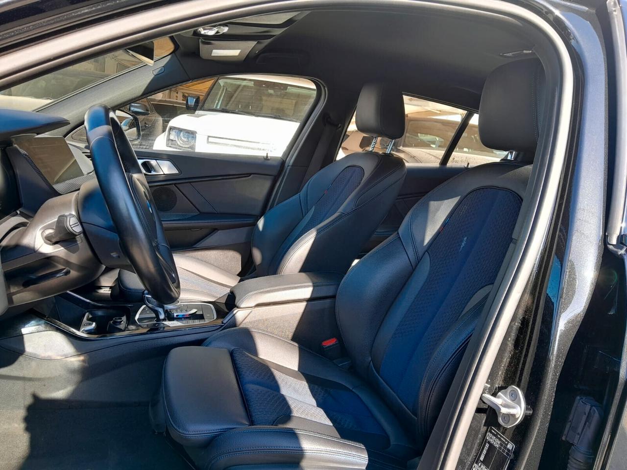 Bmw 116 116d 5p. Msport