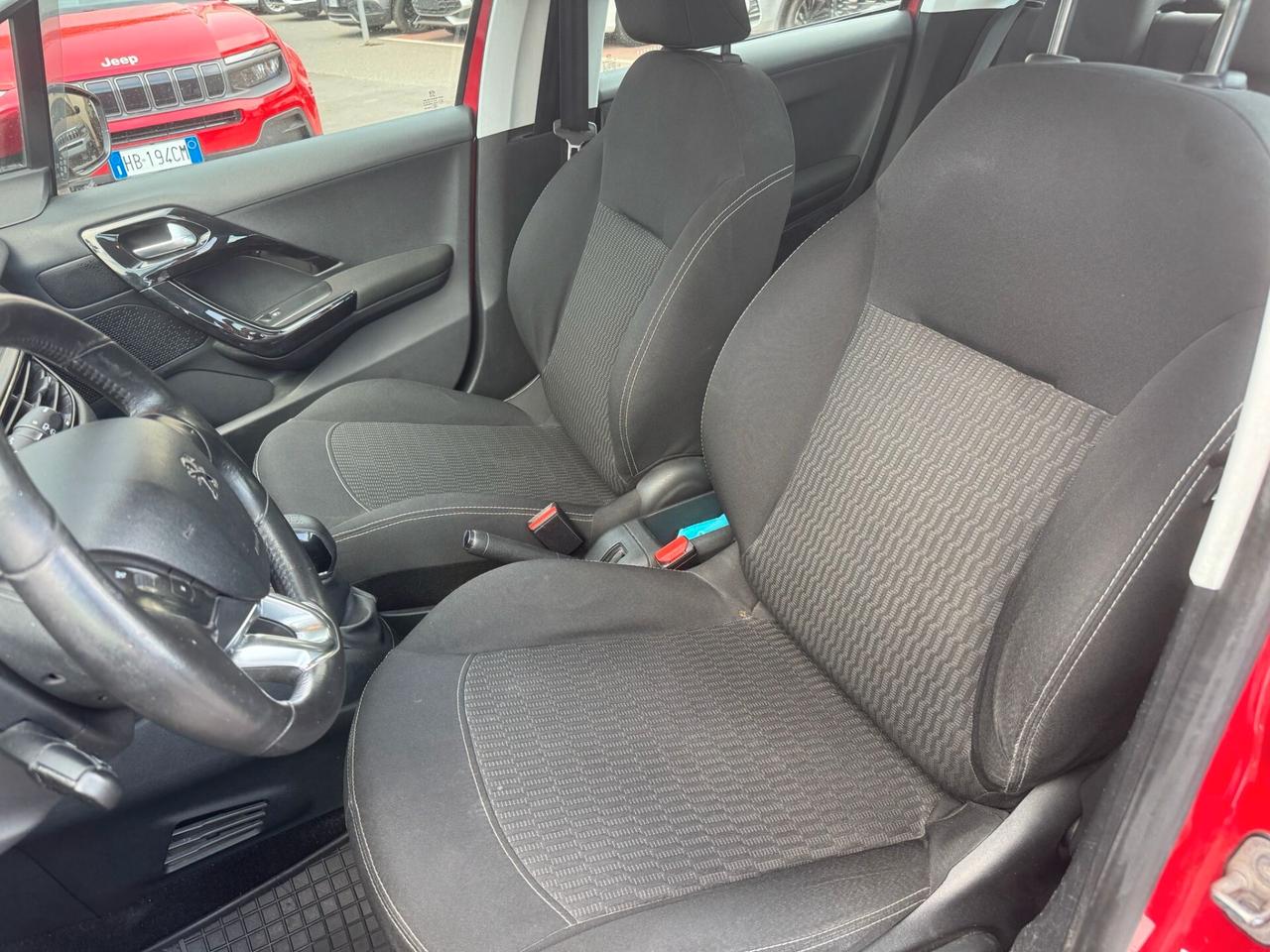 Peugeot 208 PureTech 82 5 porte Allure 2018