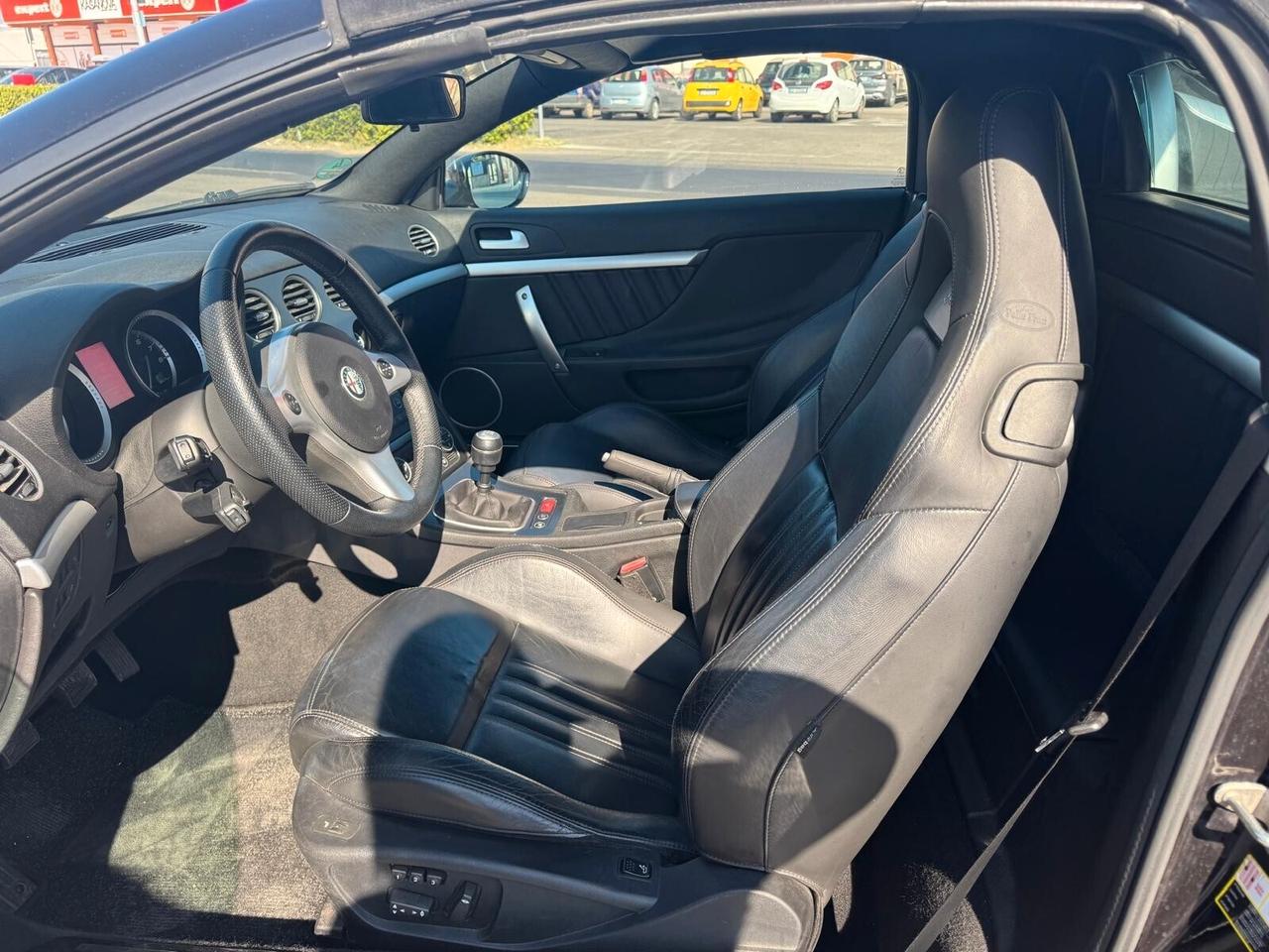 Alfa Romeo Spider 1750 TBi