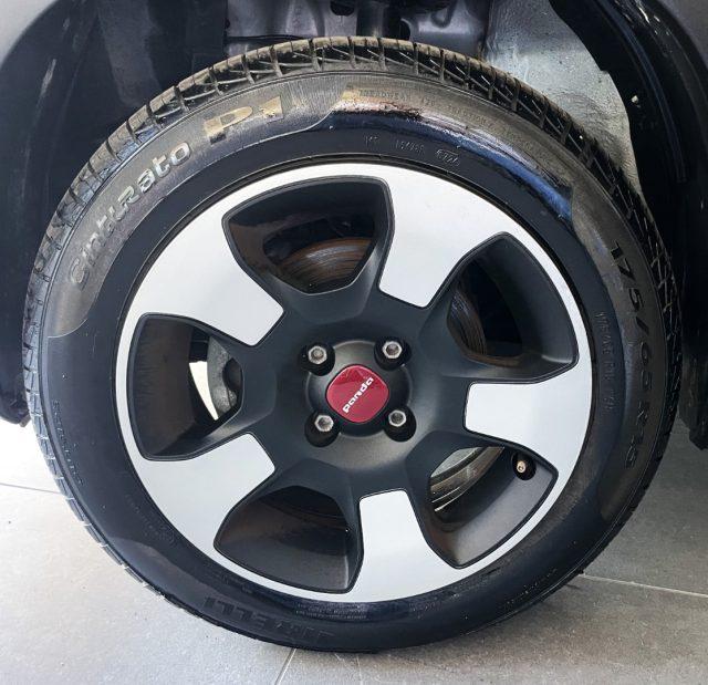 FIAT Panda 1.0 Hybrid 70 CV Cross