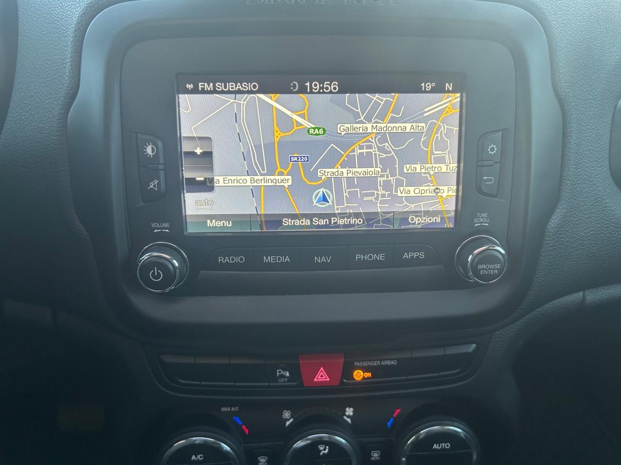 Jeep Renegade 2.0 Mjt 170CV 4WD Trailhawk gancio traino Automatico
