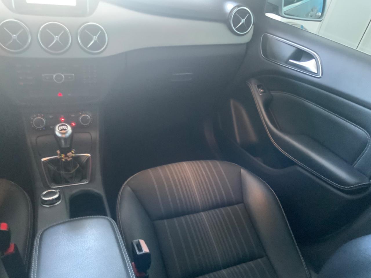 Mercedes-benz B 180 No